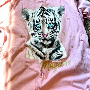 Girls size 10-12 pink, tiger, long sleeve shirt